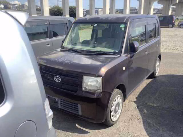 DAIHATSU MOVE CONTE