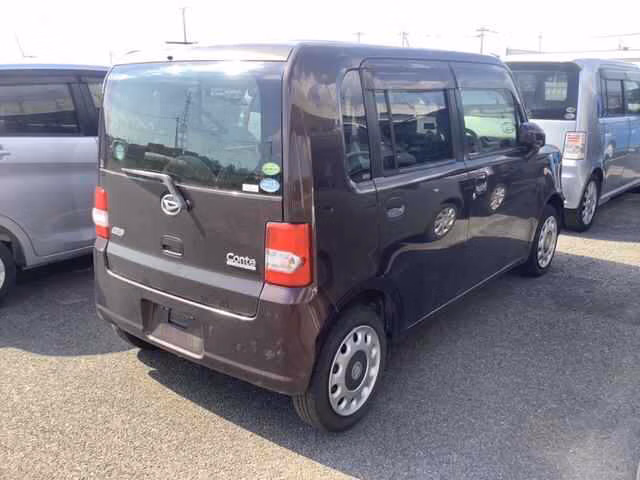 DAIHATSU MOVE CONTE