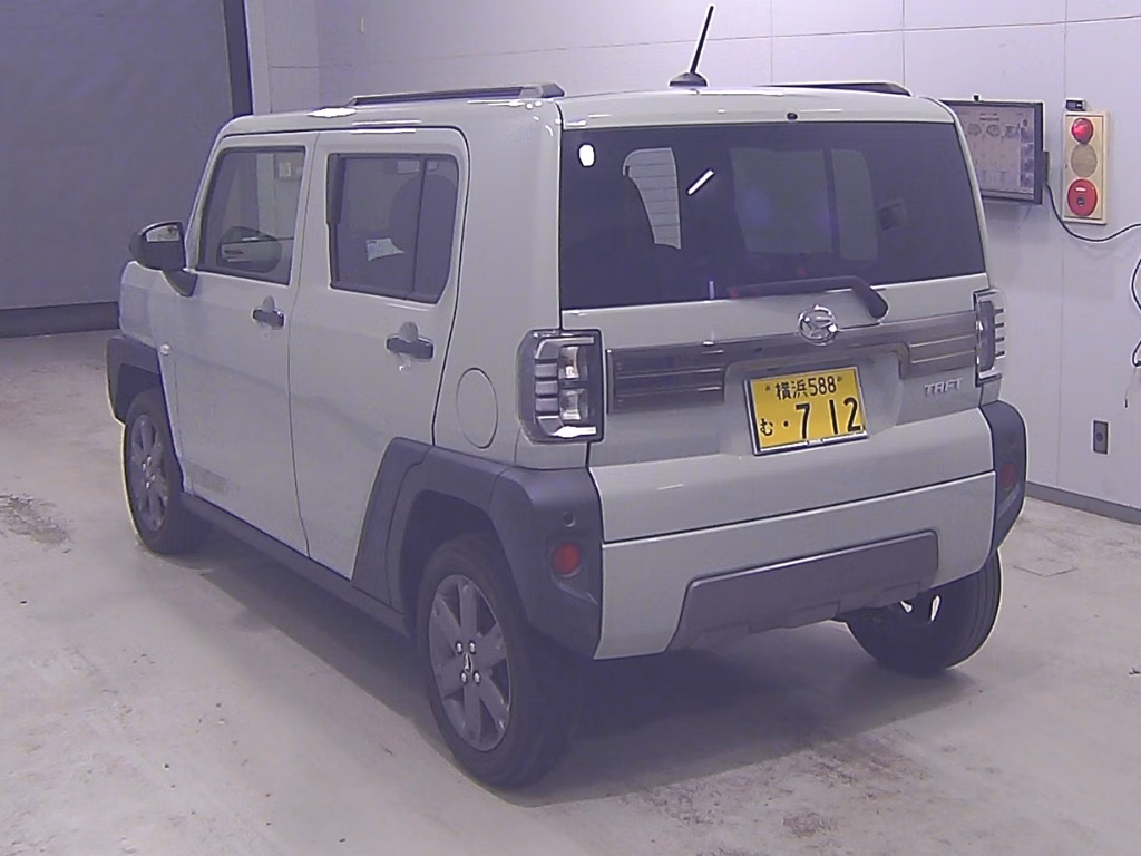 DAIHATSU TAFT