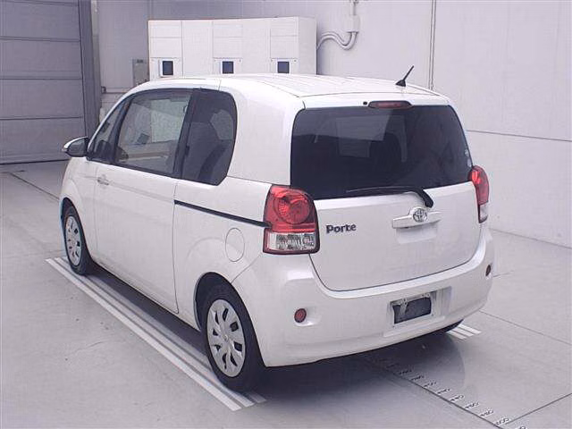 TOYOTA PORTE