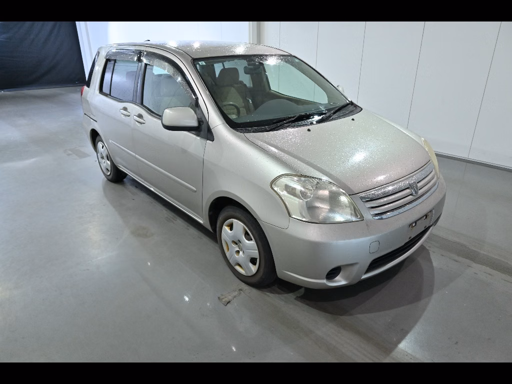 TOYOTA RAUM
