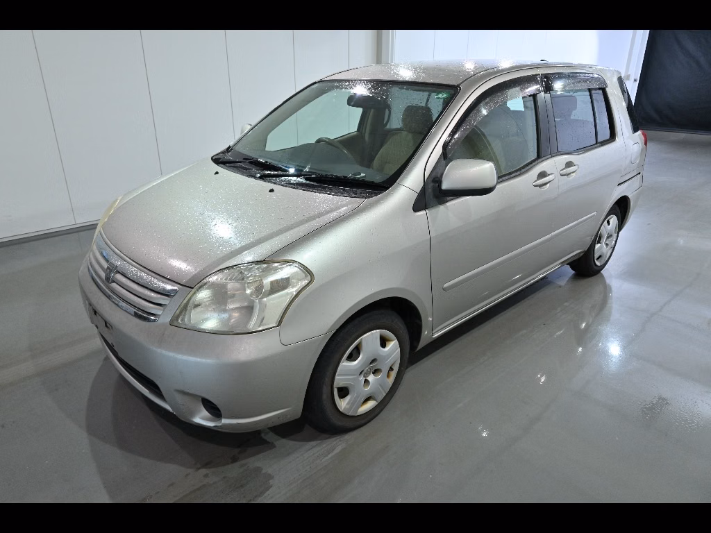 TOYOTA RAUM