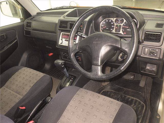 MITSUBISHI PAJERO MINI