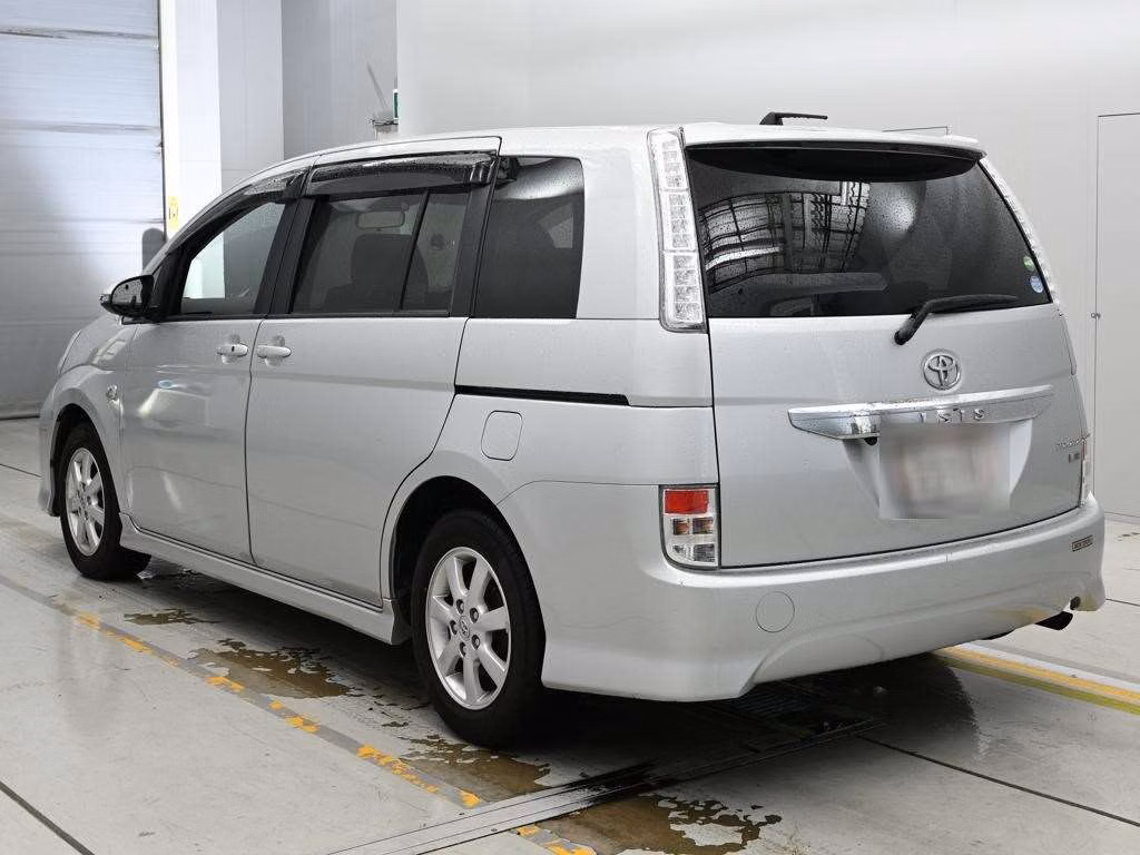 TOYOTA ISIS
