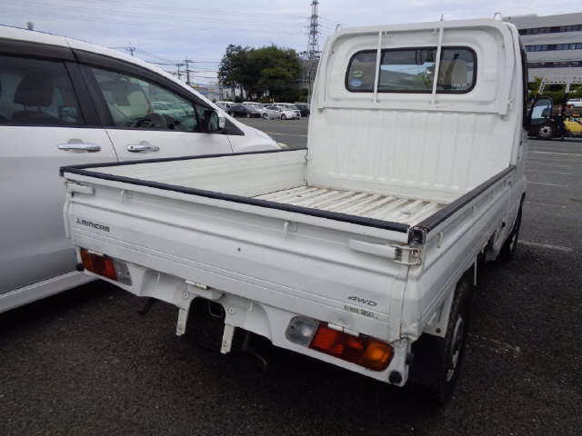 NISSAN CLIPPER