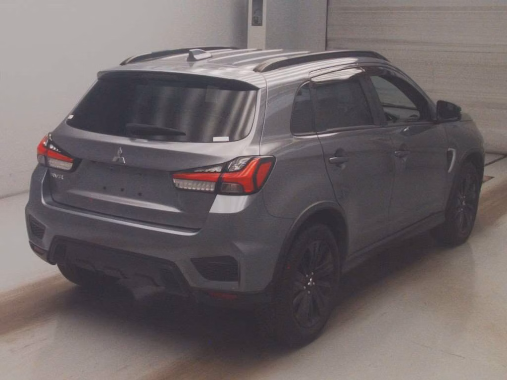 MITSUBISHI RVR