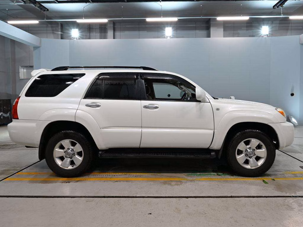 TOYOTA HILUX SURF