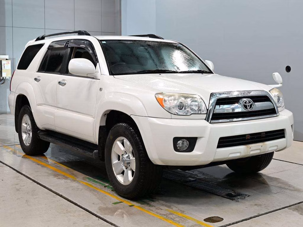 TOYOTA HILUX SURF