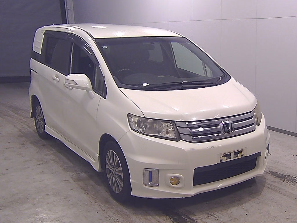 HONDA FREED SPIKE
