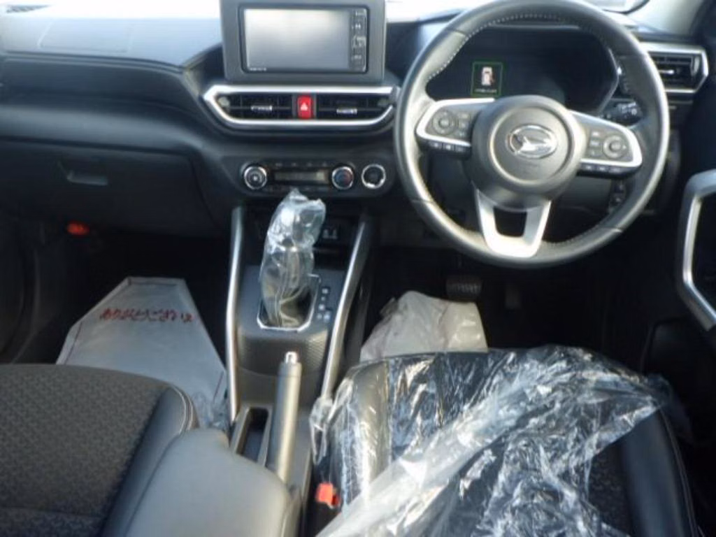 DAIHATSU ROCKY