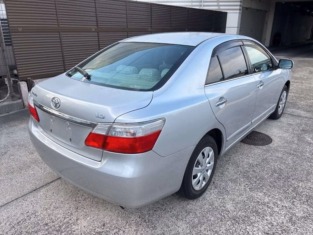 TOYOTA PREMIO