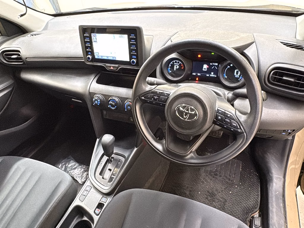 TOYOTA YARIS CROSS