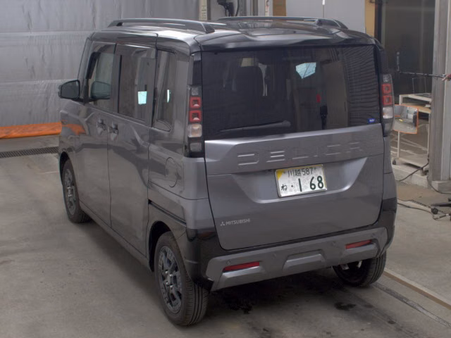 MITSUBISHI DELICA MINI