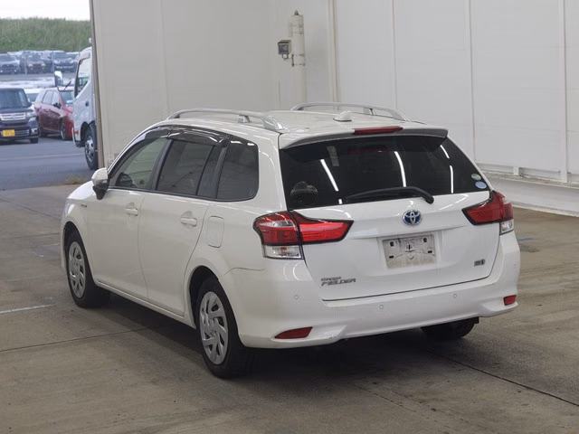 TOYOTA COROLLA FIELDER