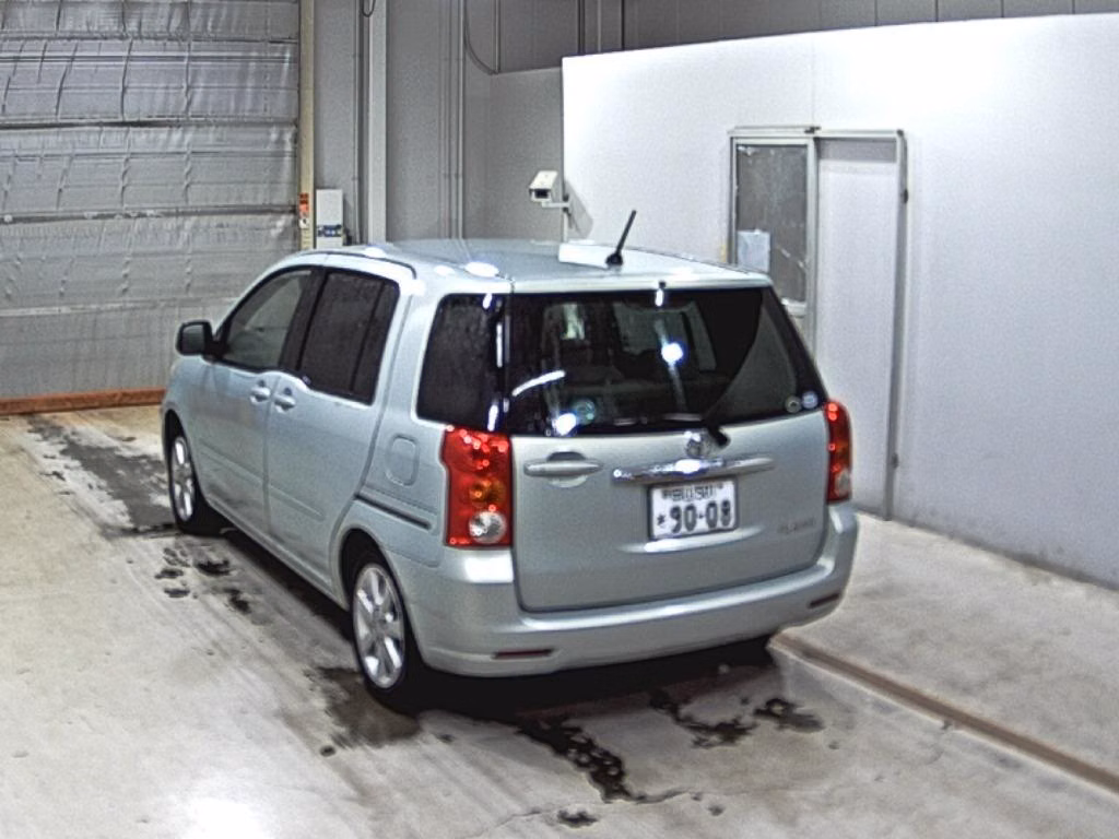 TOYOTA RAUM
