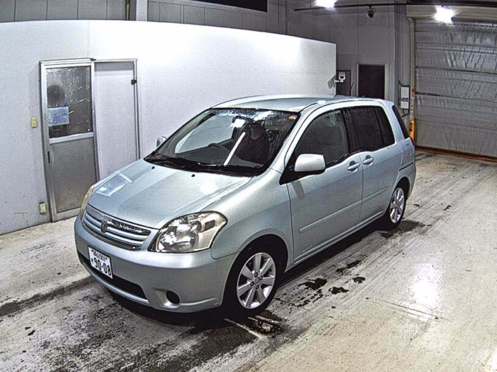 TOYOTA RAUM
