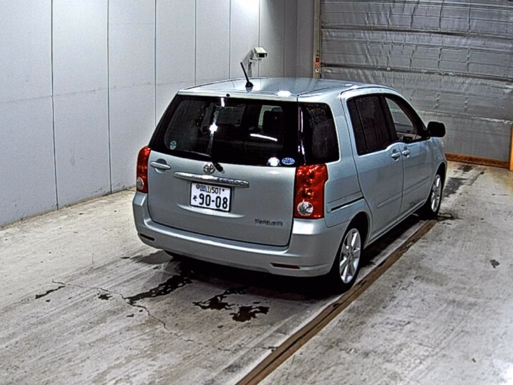 TOYOTA RAUM