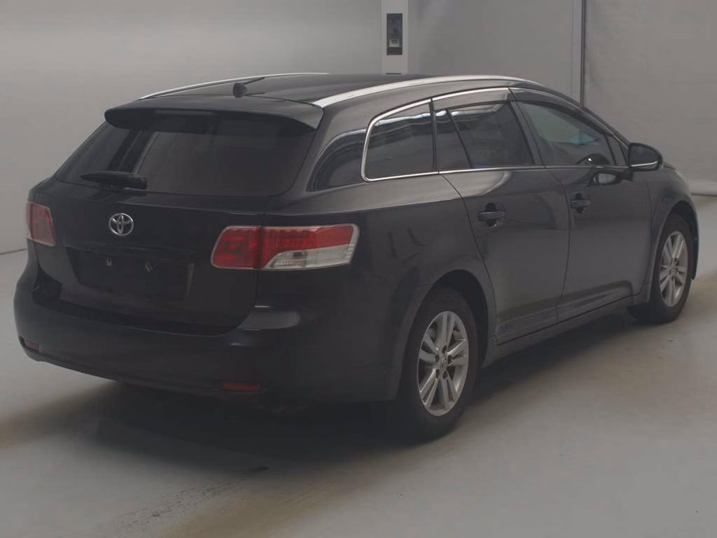 TOYOTA AVENSIS