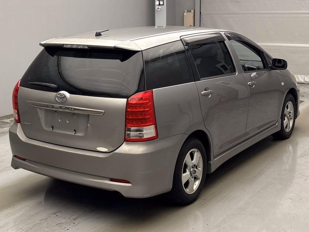 TOYOTA WISH