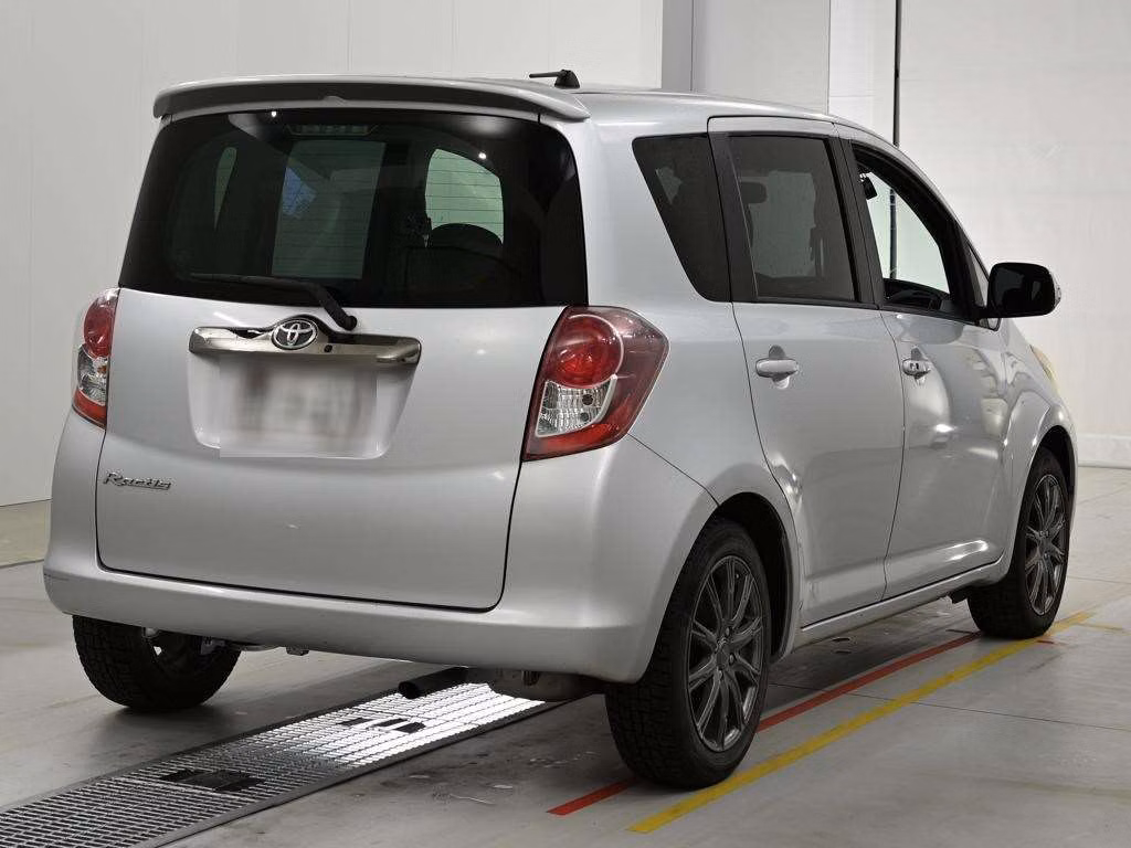 TOYOTA RACTIS