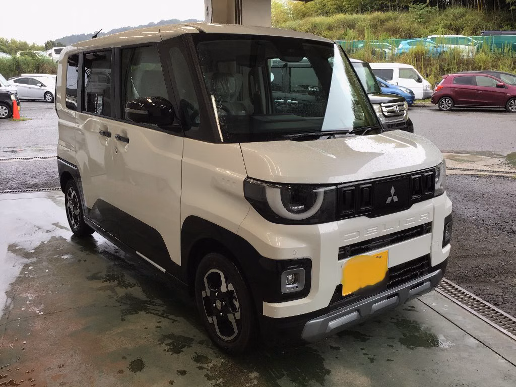 MITSUBISHI DELICA MINI
