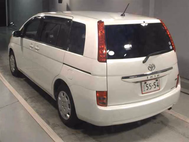 TOYOTA ISIS