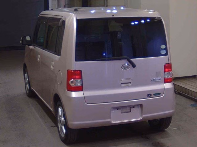 DAIHATSU MOVE CONTE