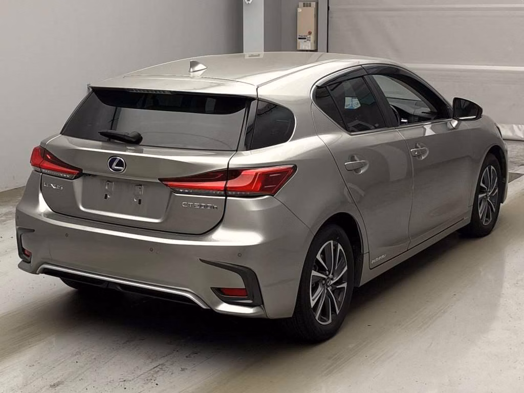 LEXUS CT200H