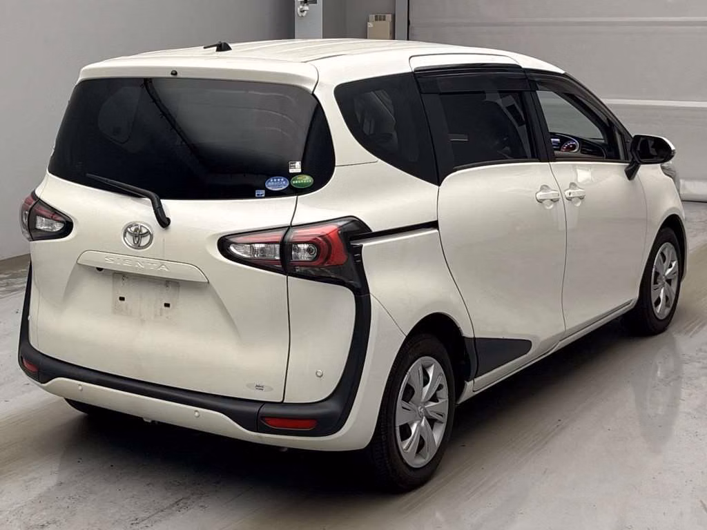 TOYOTA SIENTA