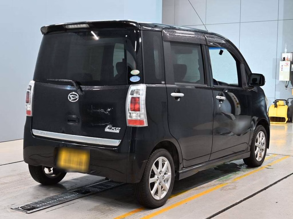 DAIHATSU TANTO EXE