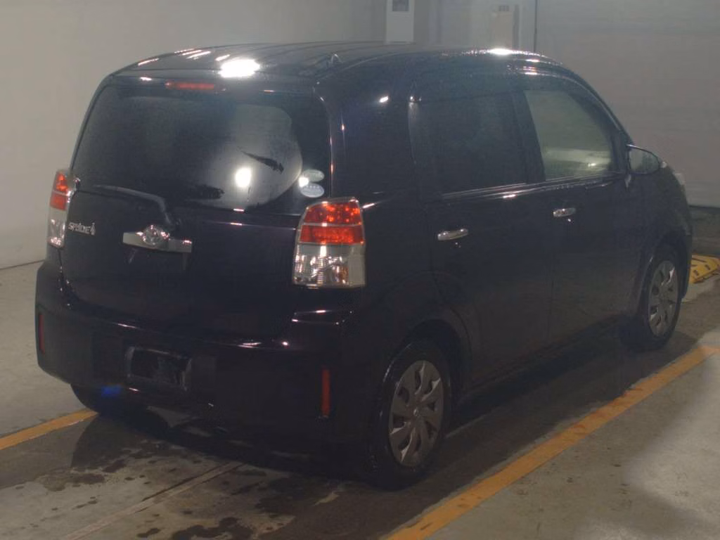 TOYOTA SPADE