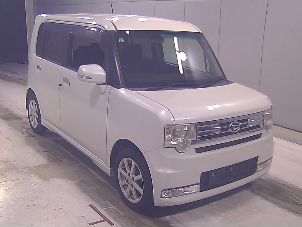 DAIHATSU MOVE CONTE