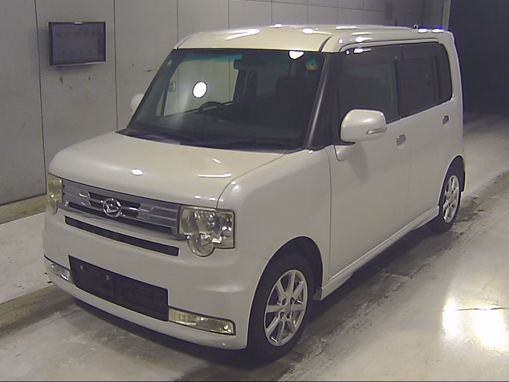 DAIHATSU MOVE CONTE