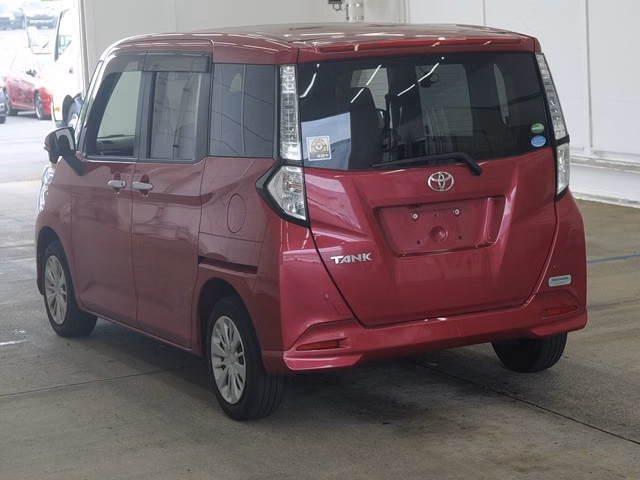 TOYOTA TANK