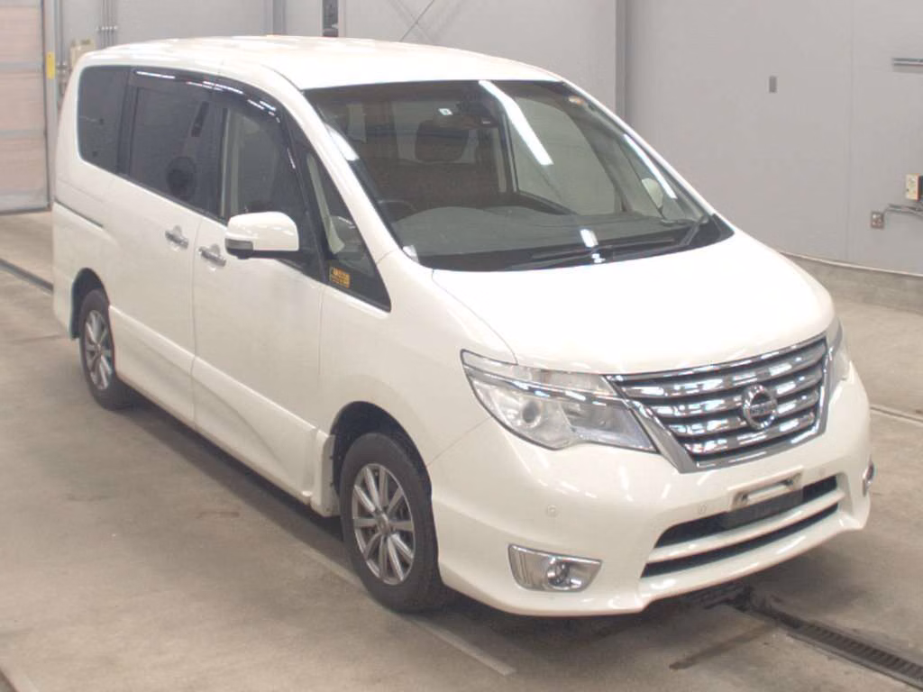 NISSAN SERENA