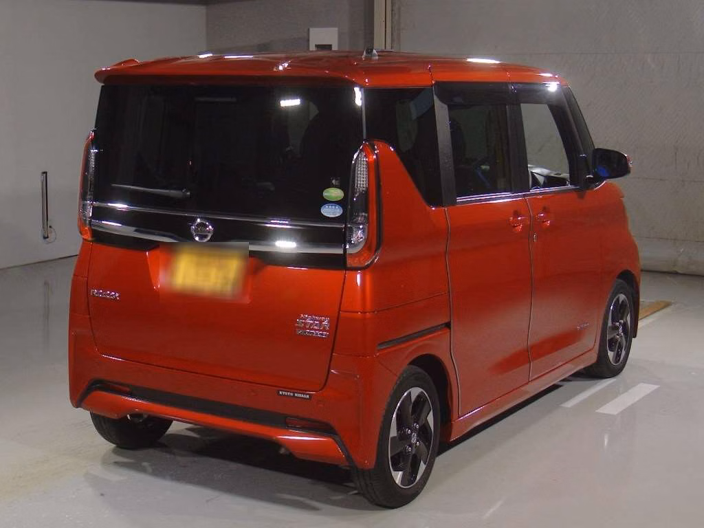 NISSAN ROOX