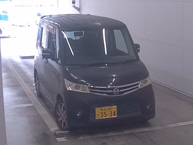 NISSAN ROOX