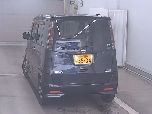 NISSAN ROOX