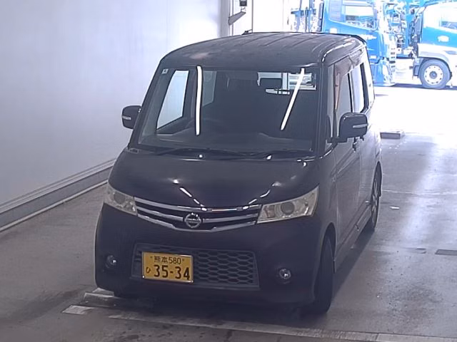 NISSAN ROOX