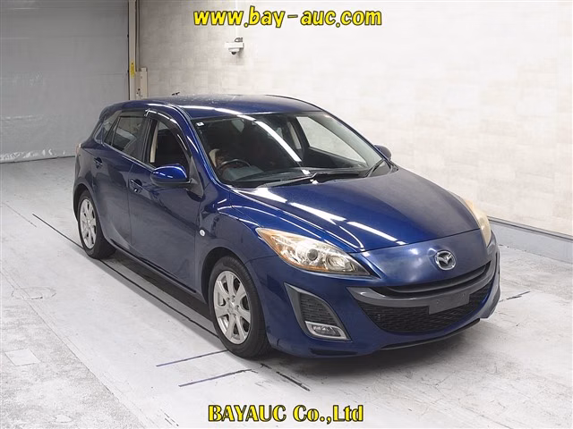MAZDA AXELA