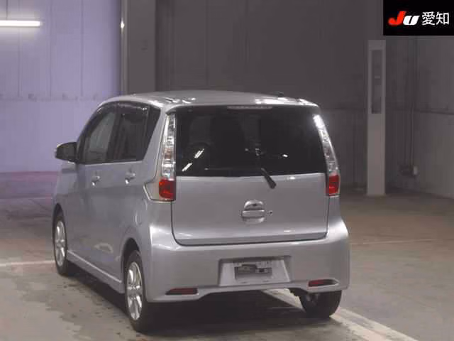 MITSUBISHI EK CUSTOM