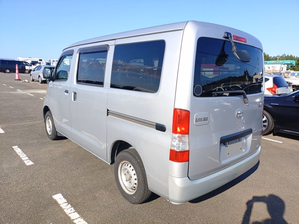 TOYOTA LITE ACE