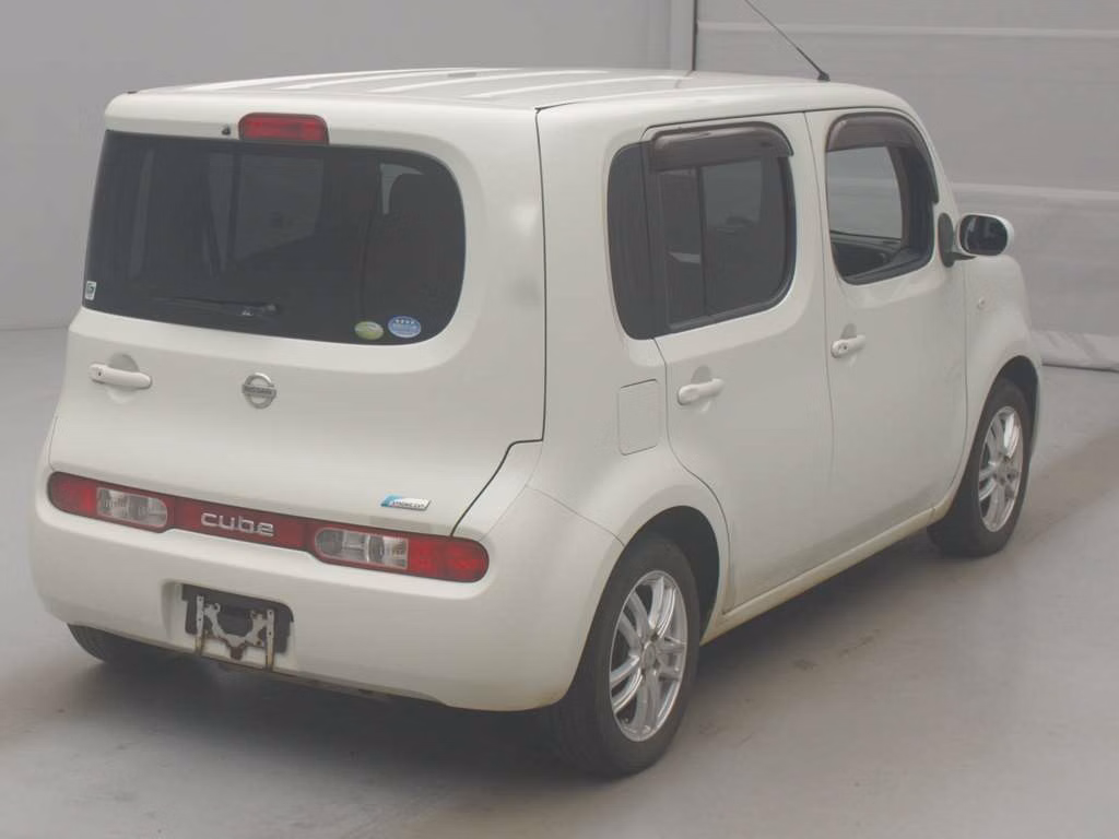 NISSAN CUBE