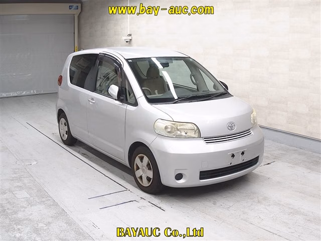TOYOTA PORTE