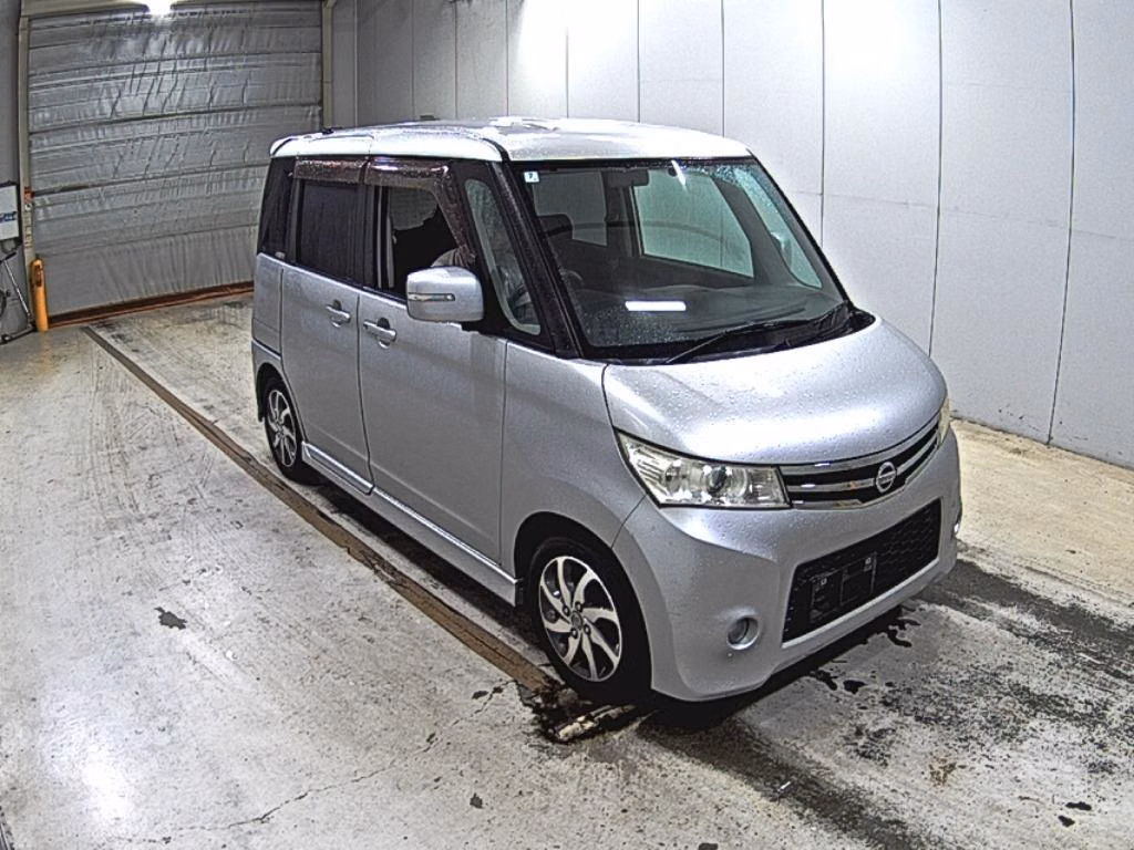 NISSAN ROOX