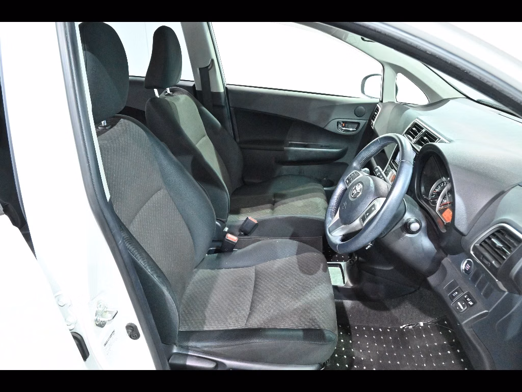 TOYOTA RACTIS