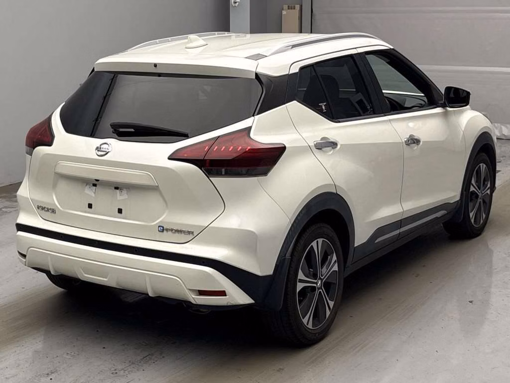 NISSAN KICKS