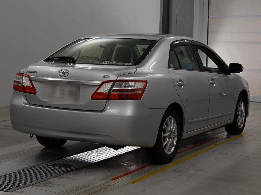 TOYOTA PREMIO