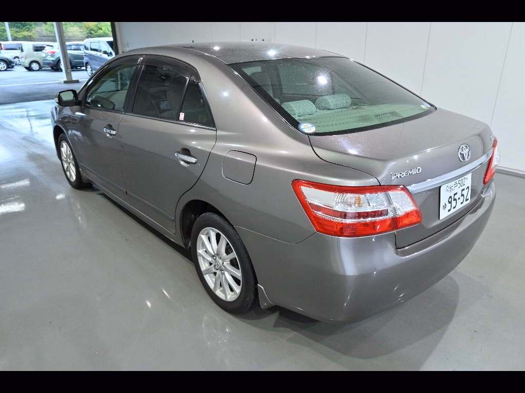 TOYOTA PREMIO