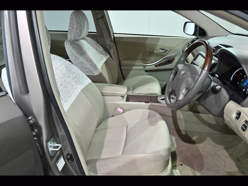 TOYOTA PREMIO